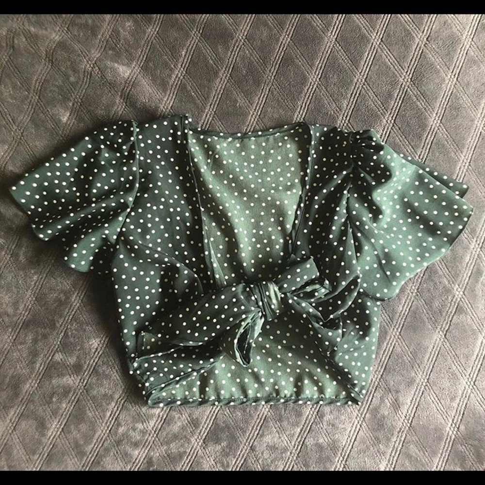 green crop top blouse